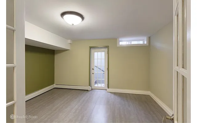 Sold by Douglas Elliman | media 15