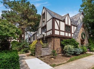 16407 32nd Ave, Flushing, NY 11358