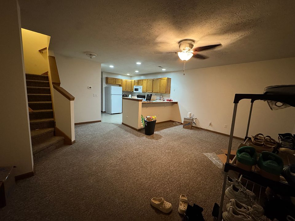 2nd image of 1060 Cumberland Ave #1060