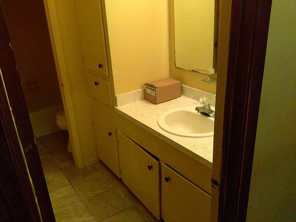 3rd image of 108 Crescent Dr