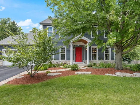 2260 Nordic Ct, Aurora, IL 60504