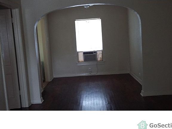 3rd image of 112 Palm Dr