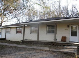 1420 SE Branner St, Topeka, KS 66607