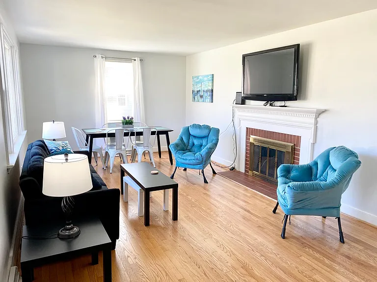 24 Cedar Ln — Photo 8