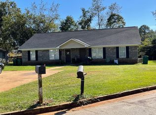 403 Station Crossing Dr, Albany, GA 31721