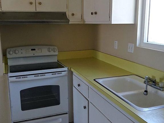 3rd image of 66860 Yucca Dr #A