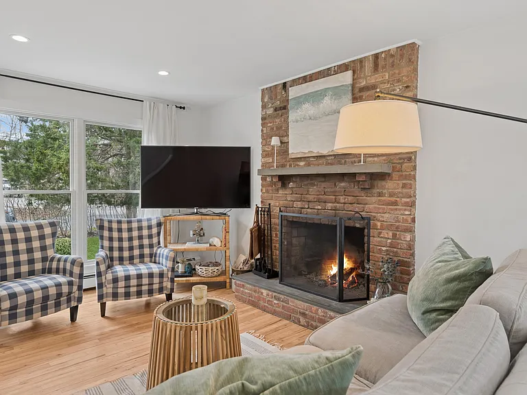 6 Lincoln Ave — Photo 8