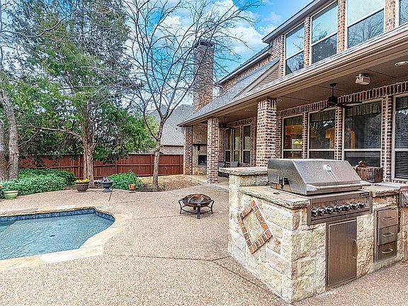 5th image of 1513 Silverleaf Dr