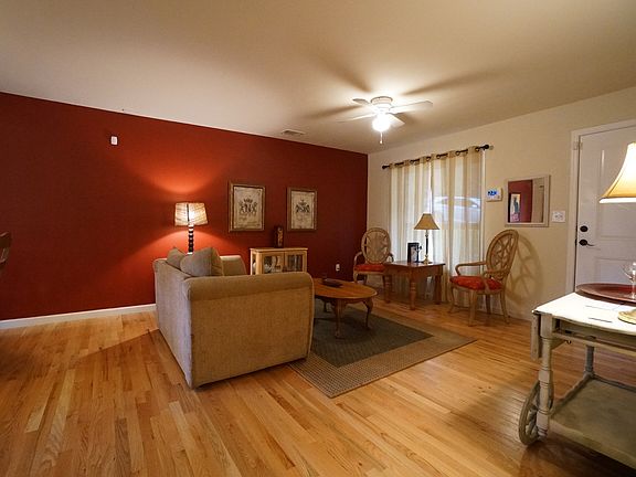 2nd image of 3162 Zion St