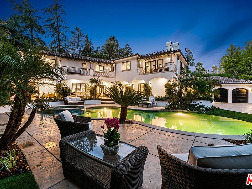 1st image of 4637 El Caballero Dr