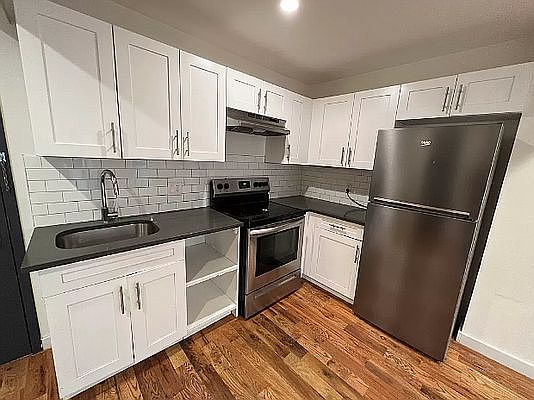 5th image of 2511 Bedford Ave #2B