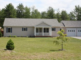 16 River View Rd, Newport, NH 03773