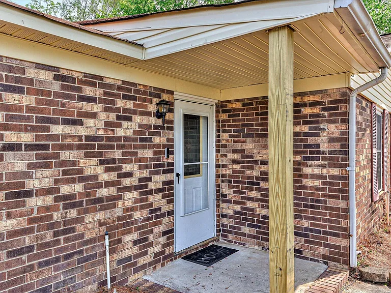 4116 Melrose Dr — Photo 4