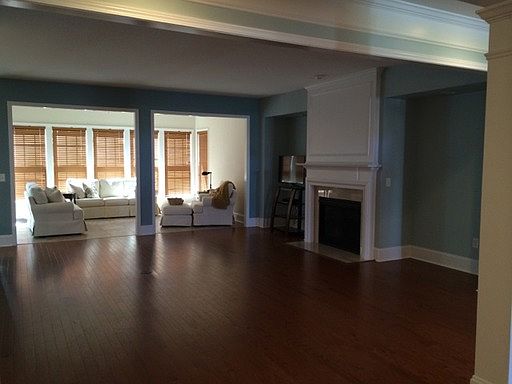 4th image of 571 Calibre Ln