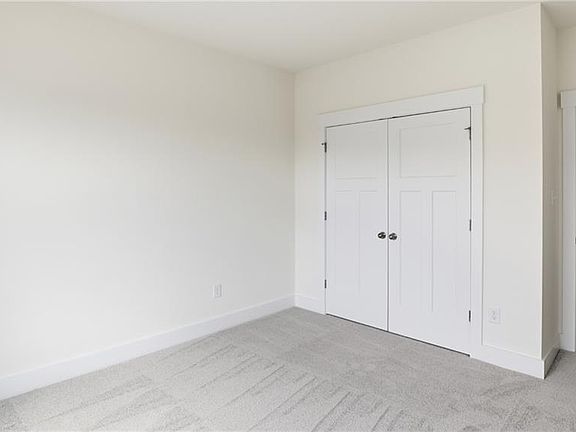 5th image of 2049 Swiss Ln