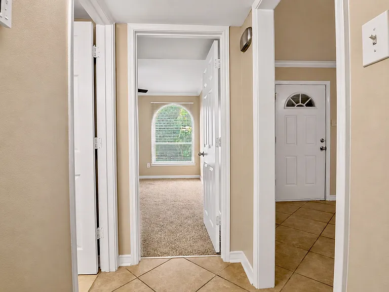 4420 Sonfield St — Photo 10