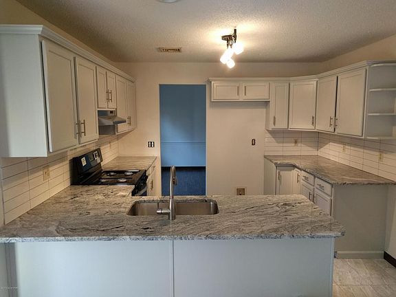 3rd image of 710 Avenue C