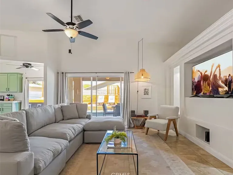 15123 Avenida Ramada — Photo 3