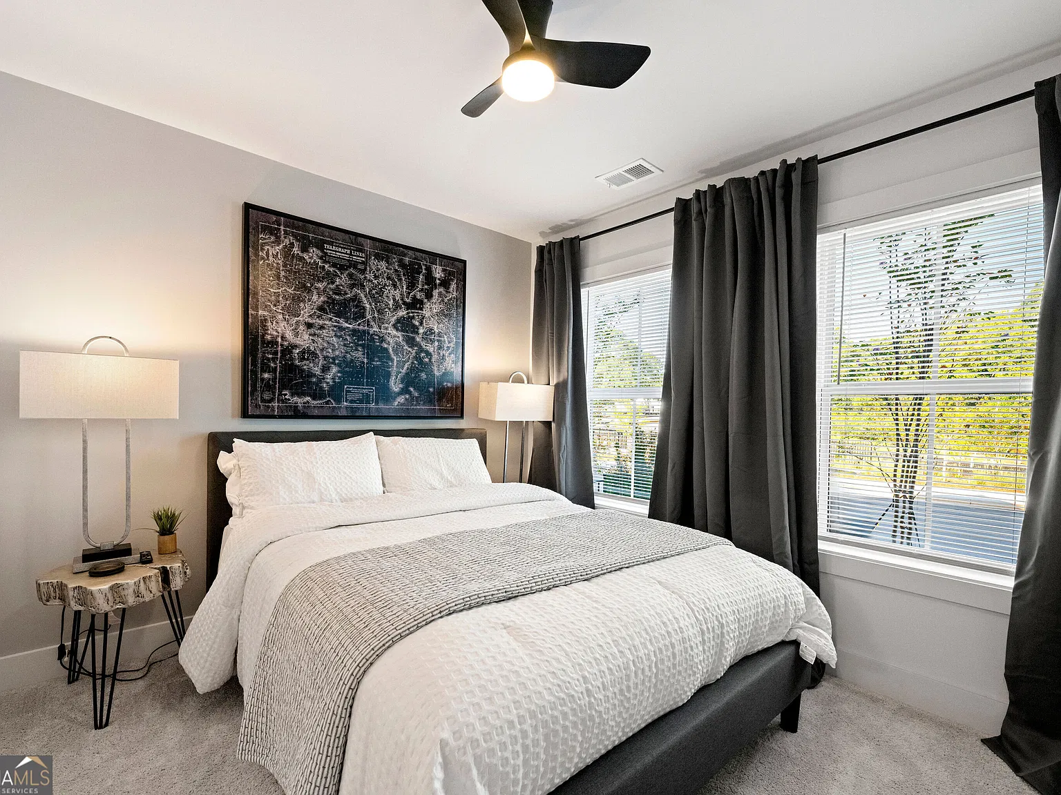 3 bed, 3.0 bath, 1152 sqft, $3,250 — Photo 3