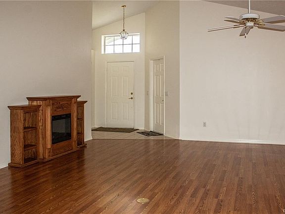 5th image of 10465 S Drew Bryant Cir