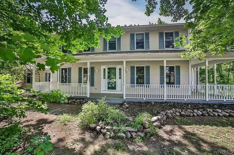 8426 Forest Rd photo 1