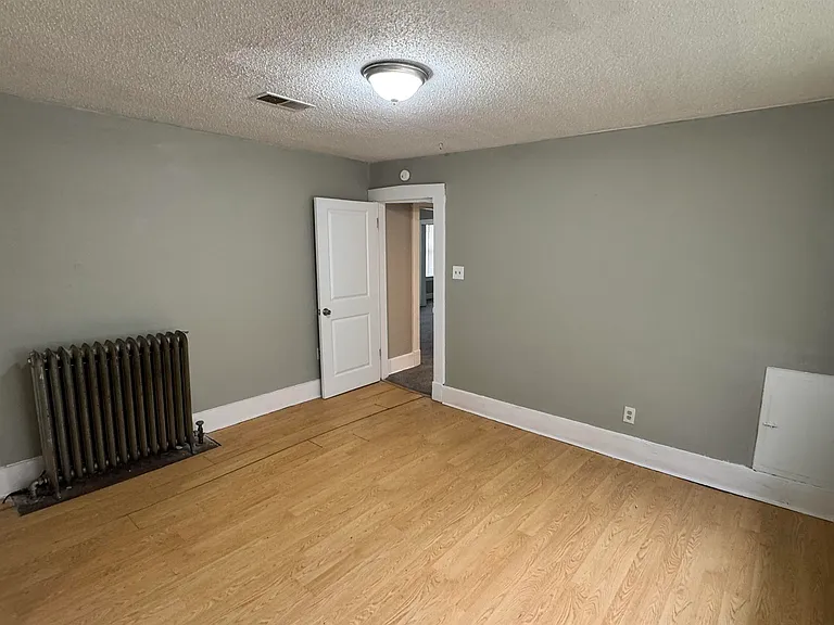 1114 Azalia St — Photo 16