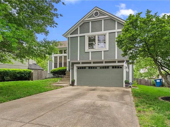 4922 Payne St, Shawnee, KS 66226