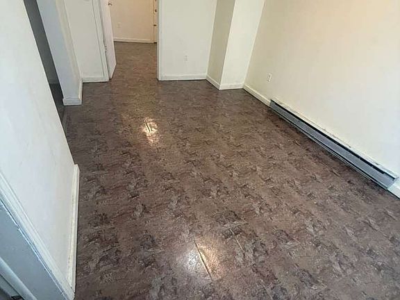 3rd image of 1395 E Delavan Ave APT 1