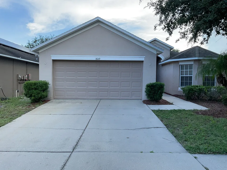 8019 Alamosa Wood Ave