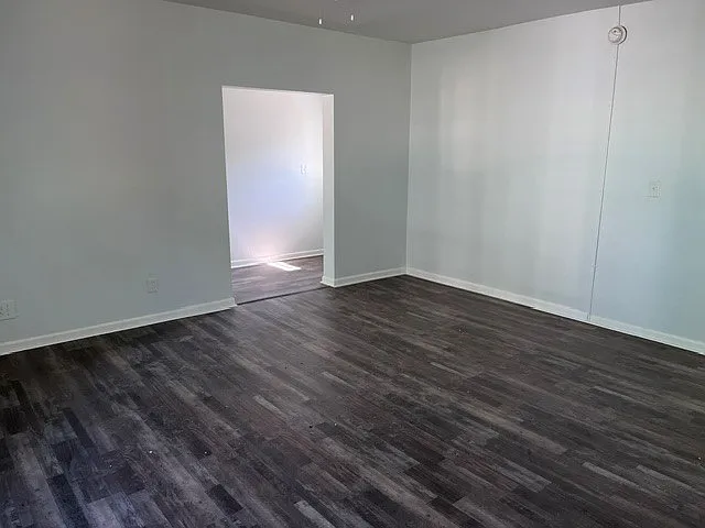 336 E North St #B — Photo 11
