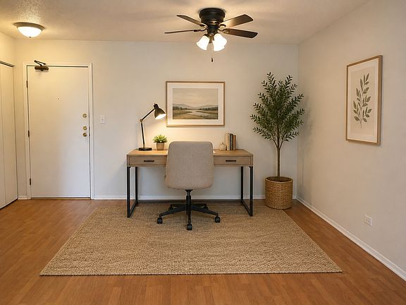 4th image of 601 W Huntington Commons Rd APT 302
