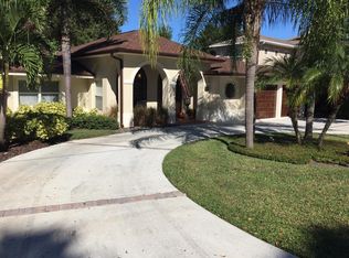 210 Garden Cir, Belleair, FL 33756