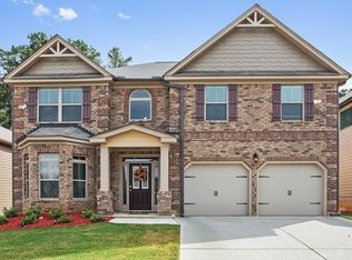 2472 Pinehurst Rdg, College Park, GA 30337