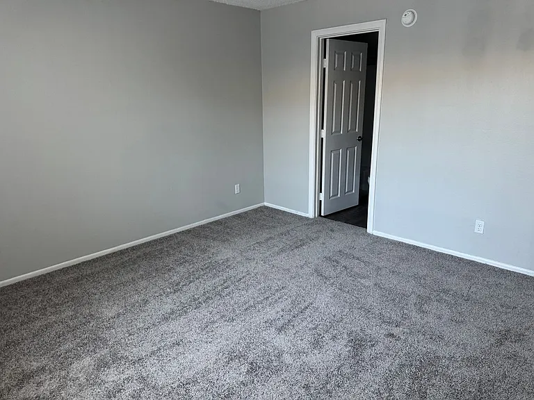 Villa Del Sol Apartments — Photo 139