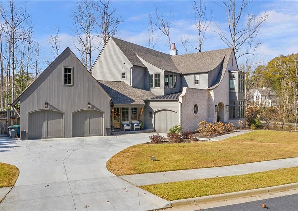 1st image of 285 Roswell Farms Dr