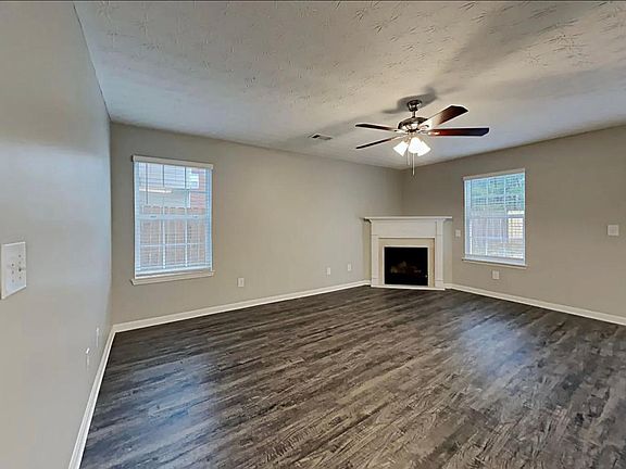 4th image of 4269 Sheppard Dr