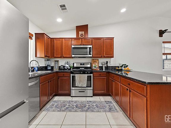 5th image of 6100 Pizarro St