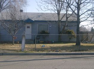 1609 S 10th Ave, Yakima, WA 98902