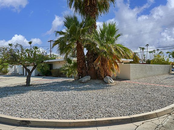 2nd image of 214 N Airlane Dr