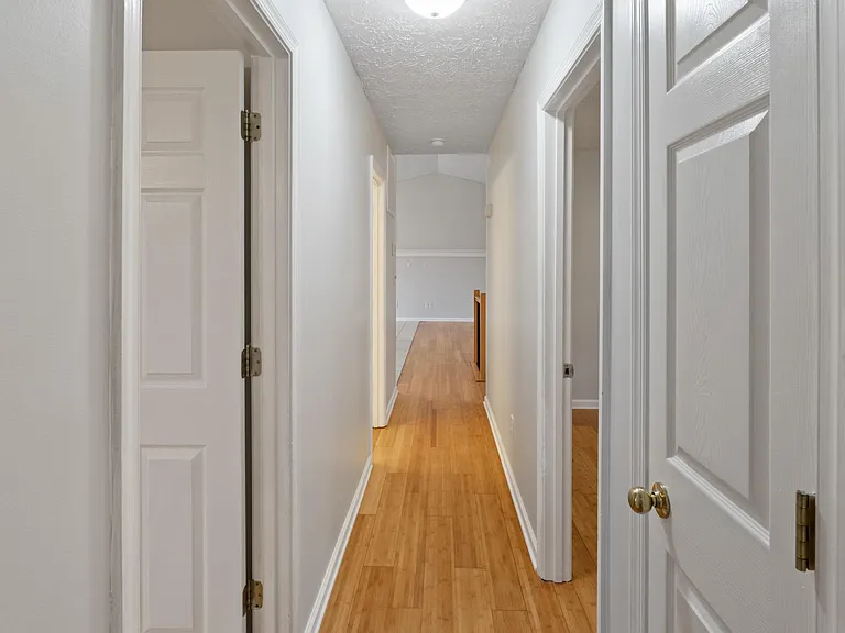 359 Montgomery Cir — Photo 10