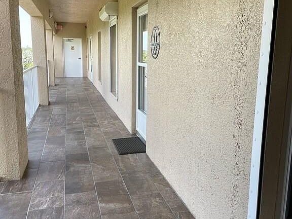 3rd image of 14517 Laguna Dr #402