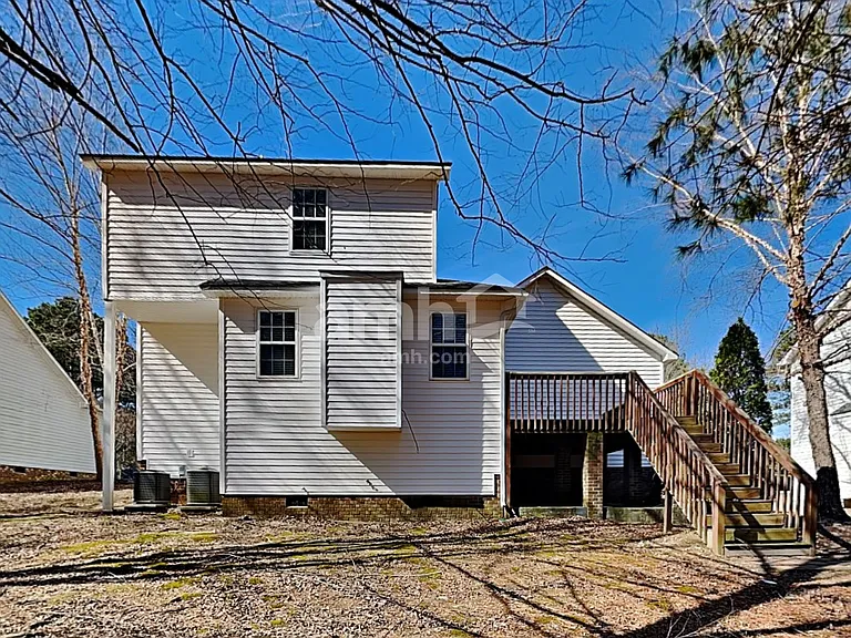 201 Walnut Creek Dr — Photo 17