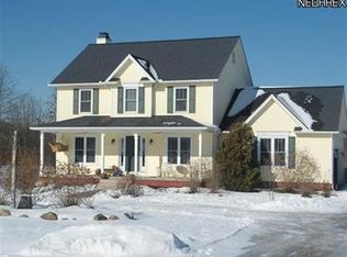 9944 Stafford Rd, Chagrin Falls, OH 44023
