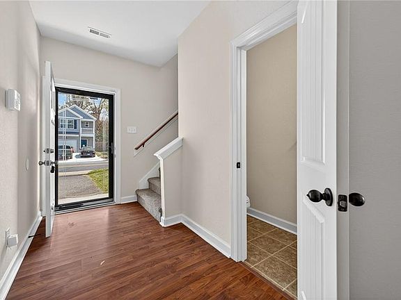 3rd image of 217 Thalia Rd