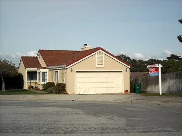 169 Pebble Pl, Marina, CA 93933