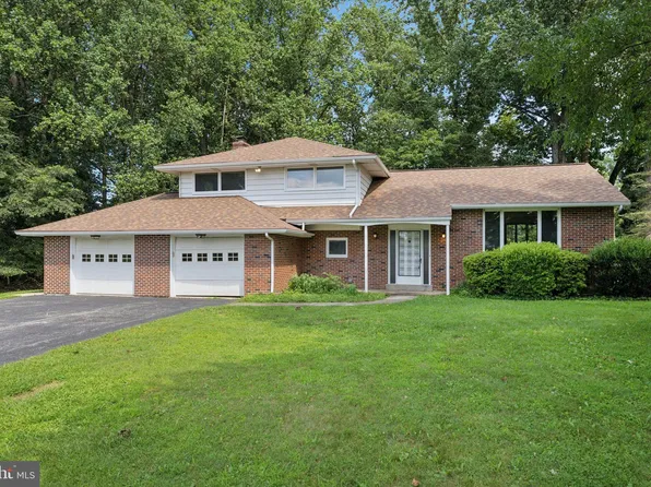 139 Rossiter Ave, Phoenixville, PA 19460