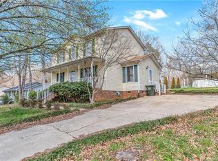 2762 Stockwood Dr, Gastonia, NC 28056