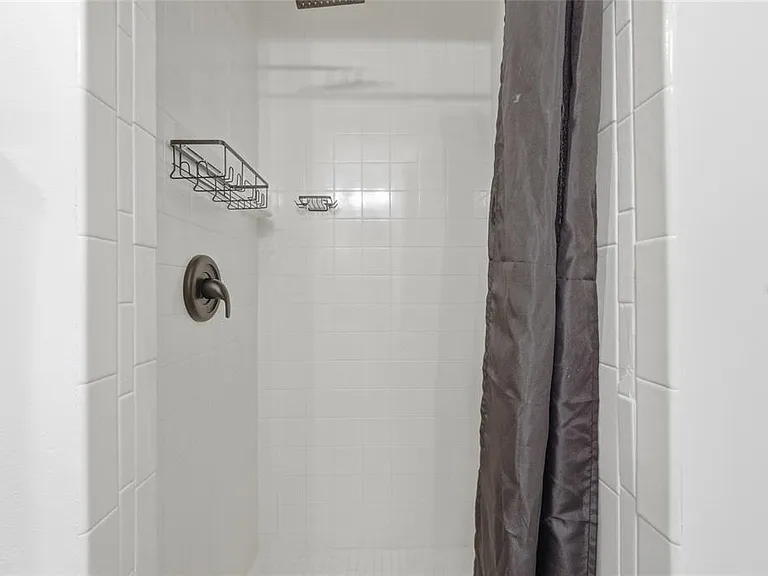 250 Homewood Ave #11A — Photo 21