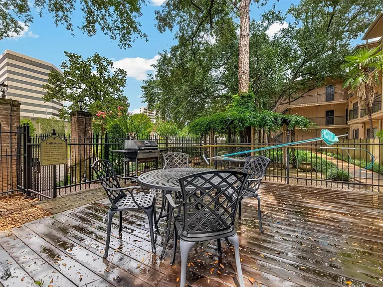 4515 Briar Hollow Pl #309 — Photo 24