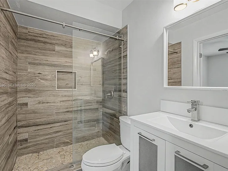 15540 SW 82nd Ct — Photo 25